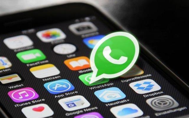 Penyebab Cara Atasi Kamera WhatsApp Ngezoom Sendiri